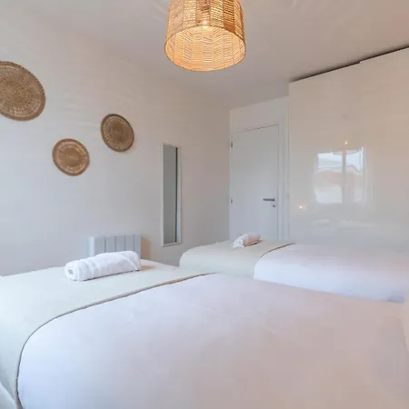 2 Avec Parking Et Balcon アパート マルク・アン・バルール