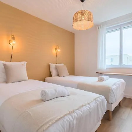 2 Avec Parking Et Balcon アパート マルク・アン・バルール