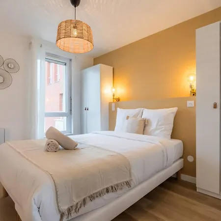 アパート 2 Avec Parking Et Balcon