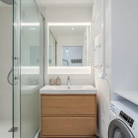 2 Avec Parking Et Balcon マルク・アン・バルール