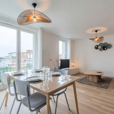 アパート 2 Avec Parking Et Balcon